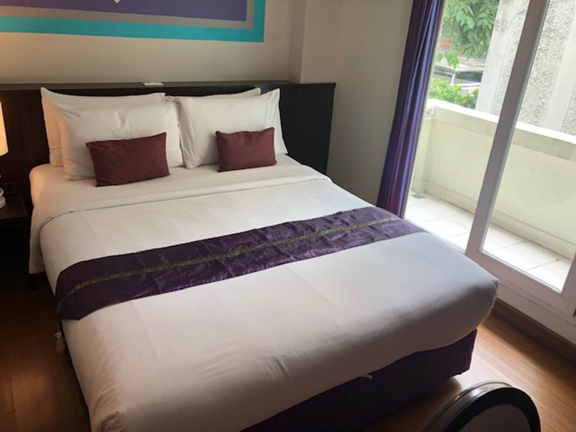 Sawasdee Hotel @ Sukhumvit Soi 8 Bangkok Exteriör bild