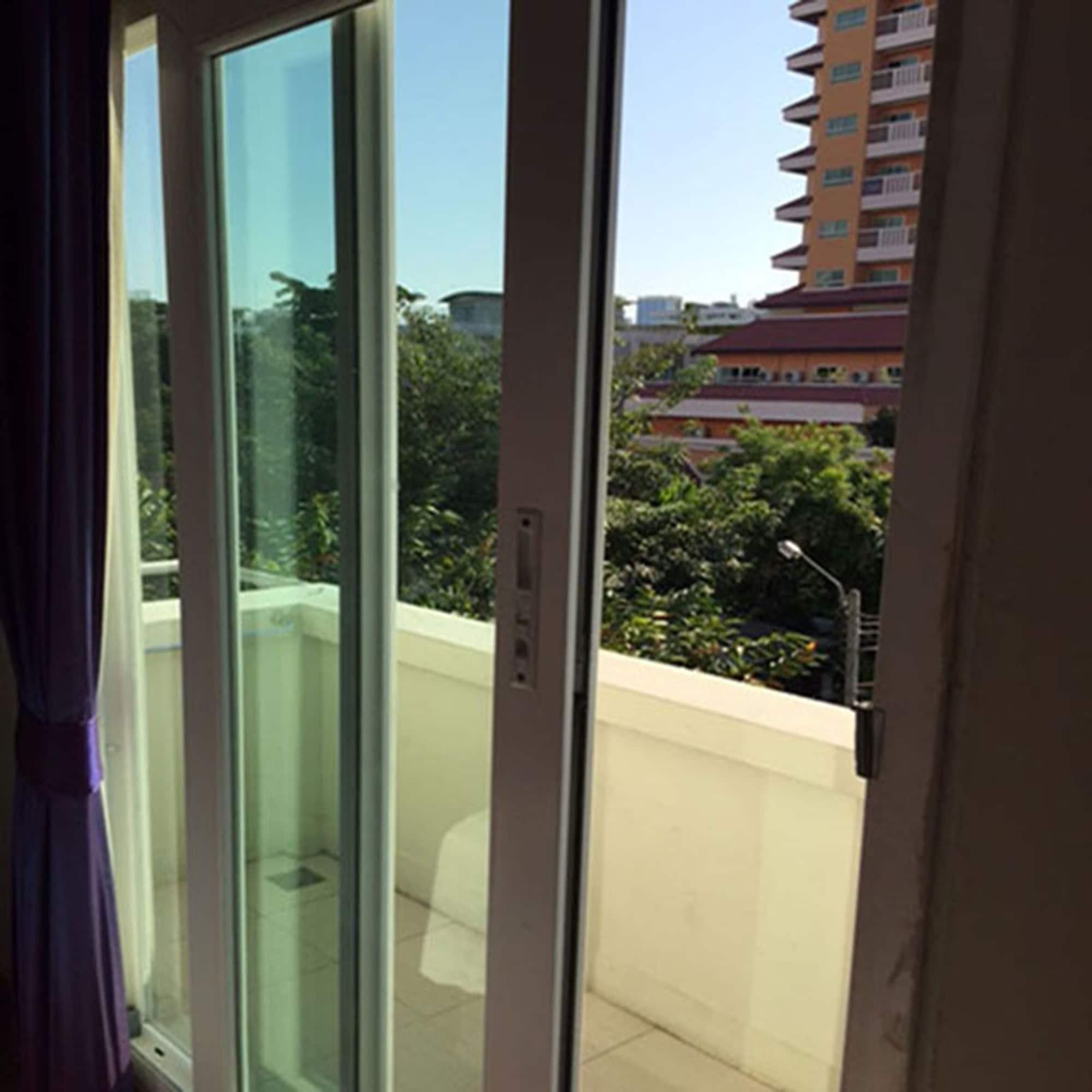 Sawasdee Hotel @ Sukhumvit Soi 8 Bangkok Exteriör bild