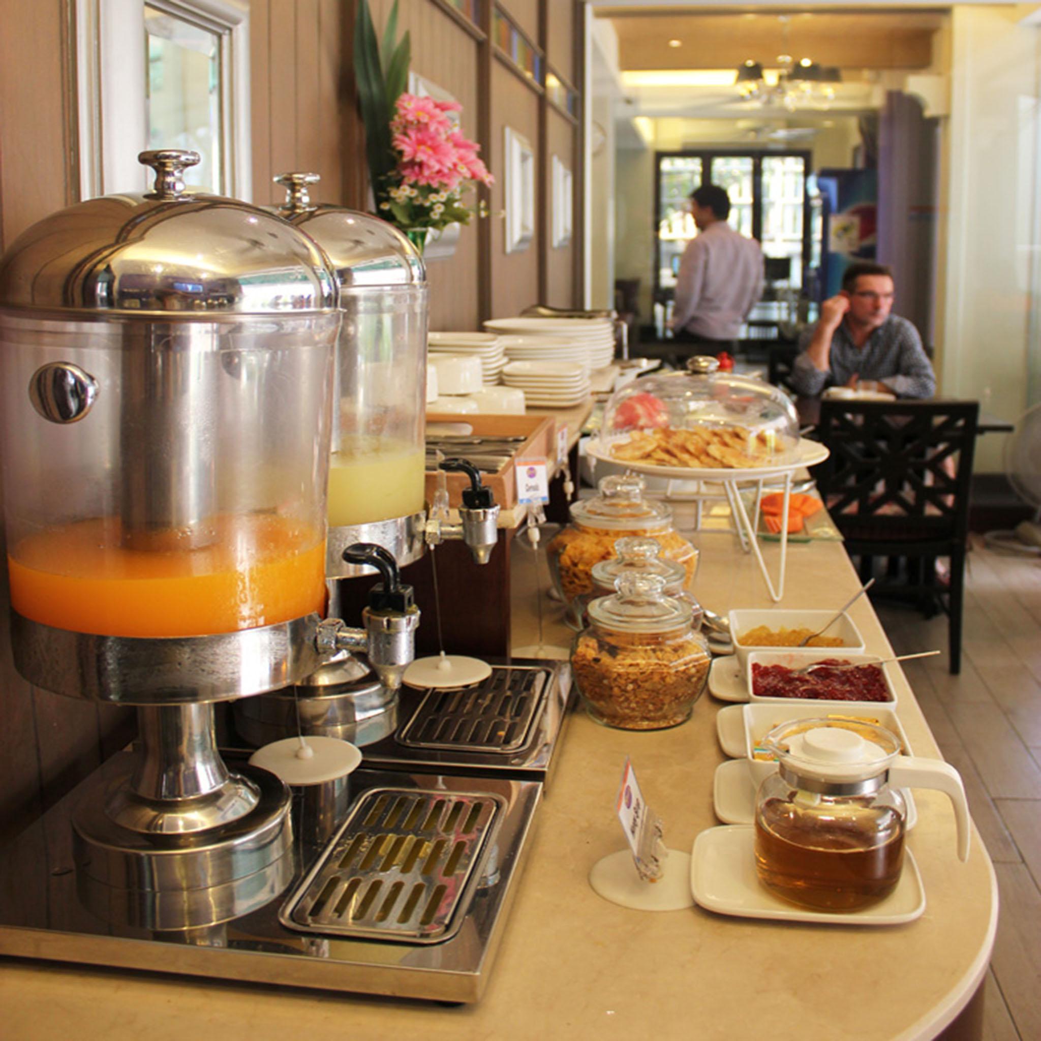 Sawasdee Hotel @ Sukhumvit Soi 8 Bangkok Exteriör bild
