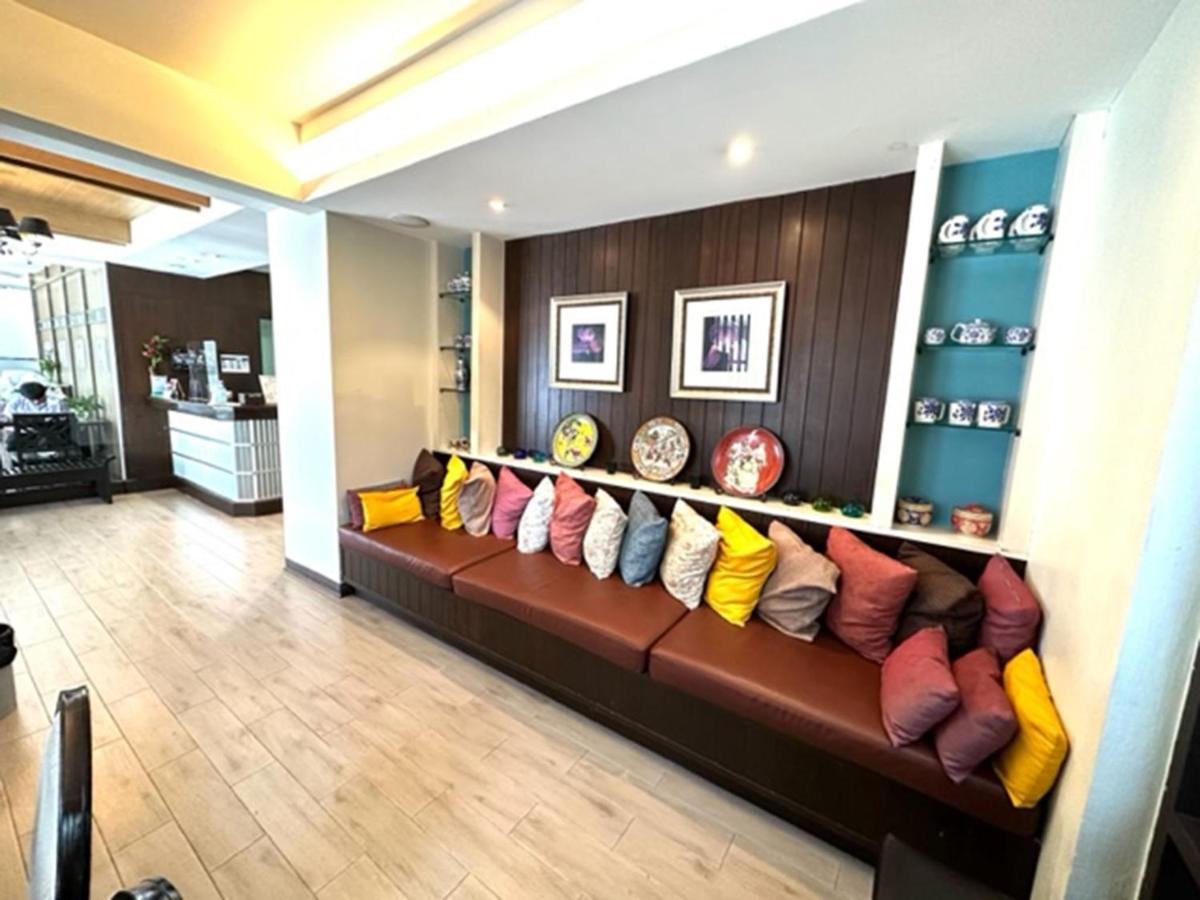 Sawasdee Hotel @ Sukhumvit Soi 8 Bangkok Exteriör bild