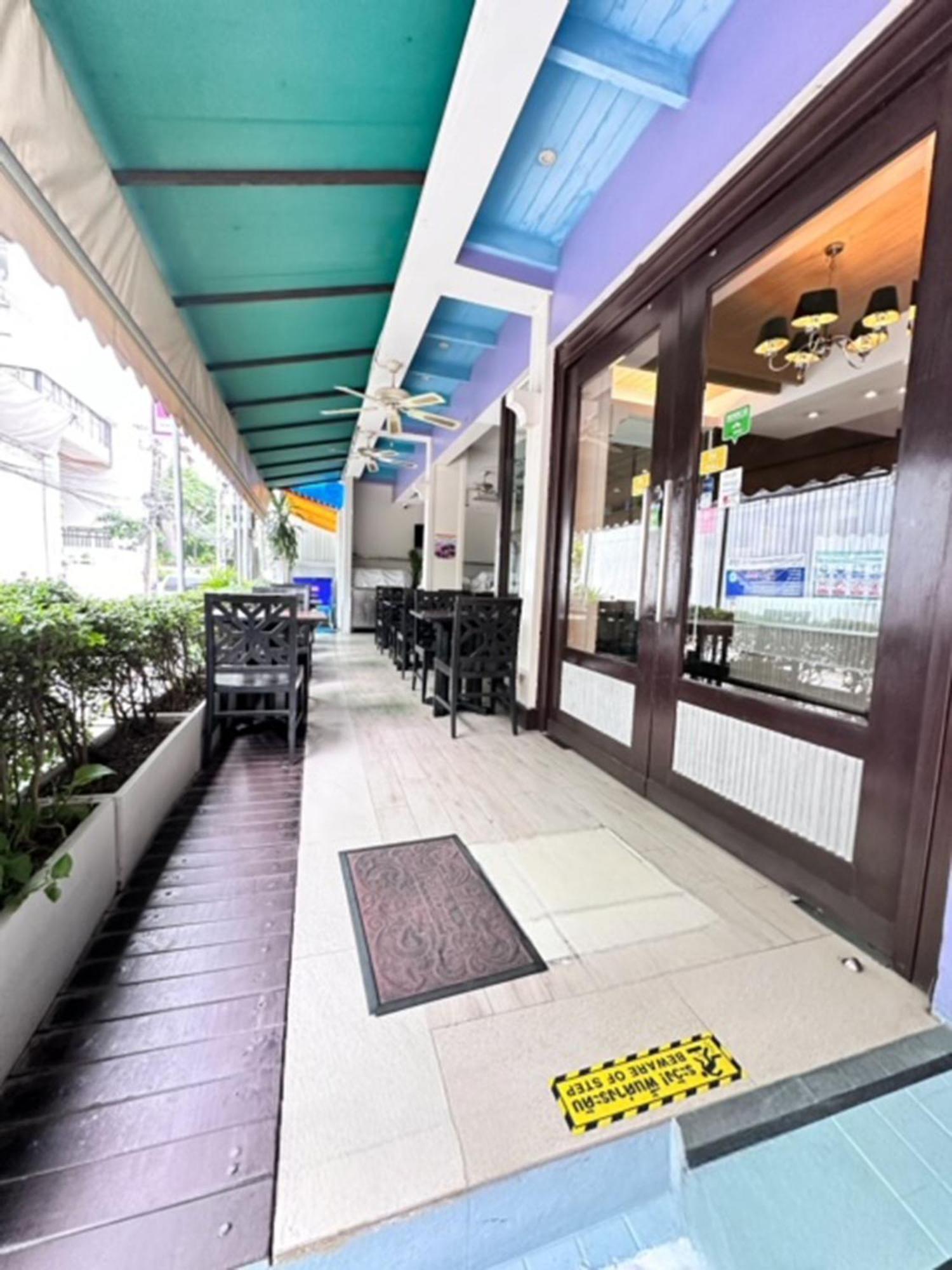 Sawasdee Hotel @ Sukhumvit Soi 8 Bangkok Exteriör bild